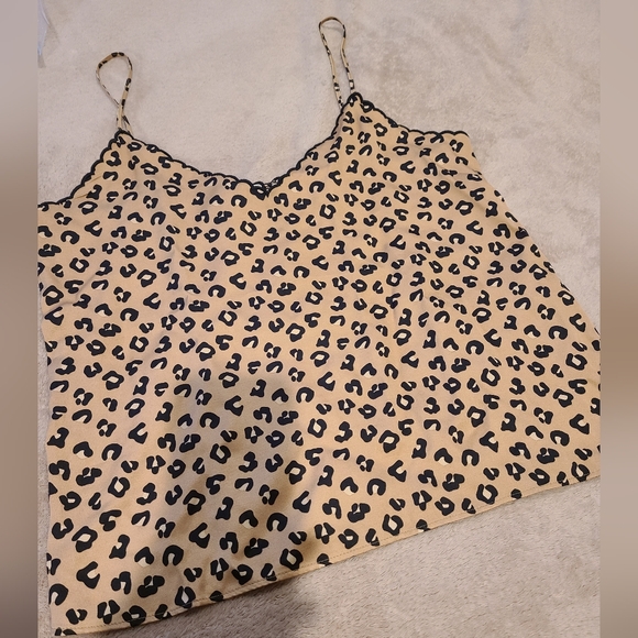 Sezane Adriano Cami Top - Picture 2 of 9